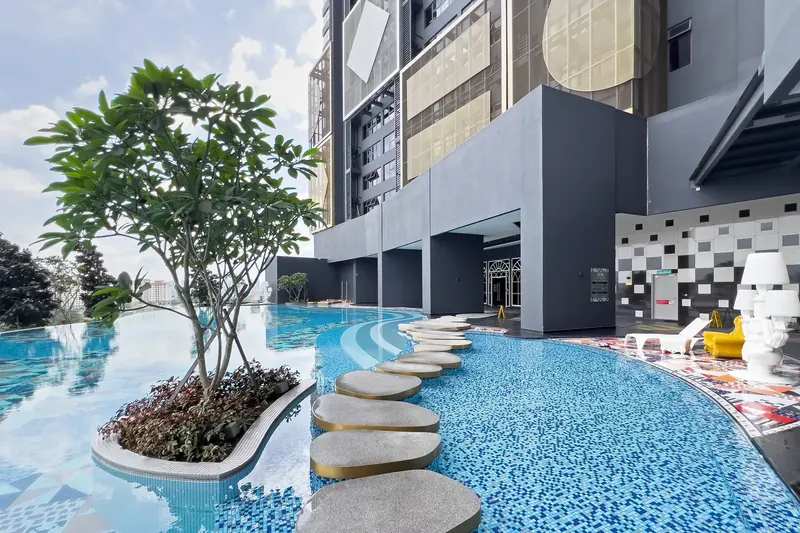 Swimming pool with stepping stones at Arte Cheras
